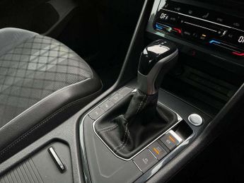 Volkswagen Tiguan 2.0 TDI R-Line 5dr DSG