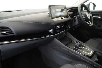 Nissan Qashqai 1.3 DiG-T MH 158 N-Connecta 5dr Xtronic