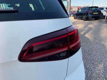 Volkswagen Golf GTI 2.0 TSI GTI 5dr DSG