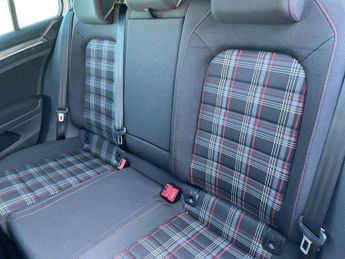 Volkswagen Golf GTI 2.0 TSI GTI 5dr DSG