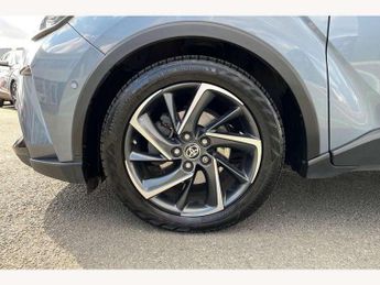 Toyota C-HR 1.8 Hybrid Dynamic 5dr CVT
