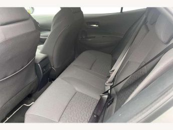 Toyota Corolla 1.8 VVT-i Hybrid Icon Tech 5dr CVT