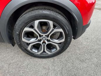 Renault Captur 1.6 E-Tech full hybrid 145 Techno 5dr Auto