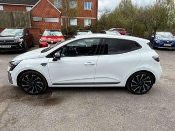 Renault Clio 1.6 E-TECH full hybrid 145 Esprit Alpine 5dr Auto