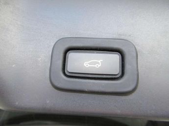 Land Rover Range Rover Evoque 1.5 P300e R-Dynamic SE 5dr Auto