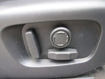 Land Rover Range Rover Evoque 1.5 P300e R-Dynamic SE 5dr Auto