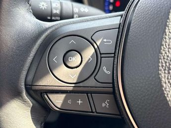 Toyota Corolla Touring Sport 1.8 VVT-i Hybrid Icon 5dr CVT