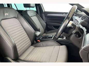 Volkswagen Passat Estate 2.0 TDI R-Line 5dr DSG [Panoramic Roof] [7 Speed]