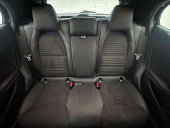 Mercedes-Benz GLA GLA 220d 4Matic AMG Line Prem Plus 5dr Auto