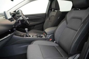 Nissan Qashqai 1.3 DiG-T MH N-Connecta 5dr