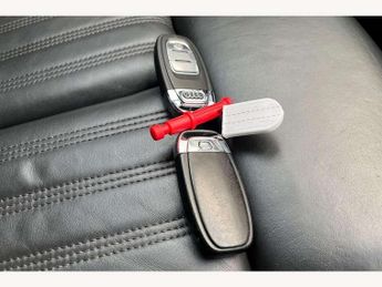 Audi A6 Avant 2.0 TDI Ultra S Line 5dr S Tronic