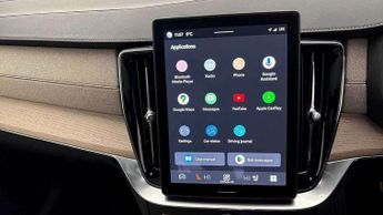 Volvo XC90 2.0 B5P Plus Dark 5dr AWD Geartronic