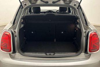 MINI Hatchback 5dr 1.5 Cooper Classic 5dr Auto