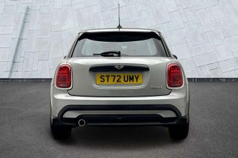 MINI Hatchback 5dr 1.5 Cooper Classic 5dr Auto