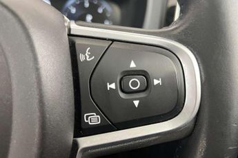Volvo XC60 2.0 D4 Momentum 5dr AWD Geartronic