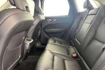 Volvo XC60 2.0 D4 Momentum 5dr AWD Geartronic