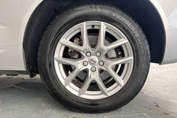 Volvo XC60 2.0 D4 Momentum 5dr AWD Geartronic