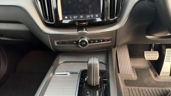 Volvo XC60 2.0 B5P R DESIGN 5dr Geartronic