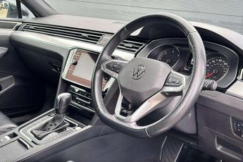Volkswagen Passat Estate 2.0 TDI EVO SCR R-Line 5dr DSG