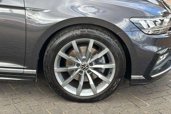 Volkswagen Passat Estate 2.0 TDI EVO SCR R-Line 5dr DSG