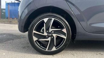 Hyundai i10 1.0 [63] Premium 5dr Auto [Nav]