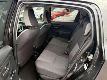 Toyota Yaris 1.5 Hybrid Y20 5dr CVT [Bi-tone]