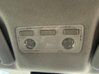 Toyota Yaris 1.5 Hybrid Y20 5dr CVT [Bi-tone]