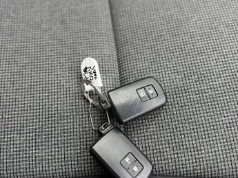 Toyota Yaris 1.5 Hybrid Y20 5dr CVT [Bi-tone]