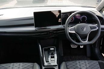 Volkswagen Golf 1.5 eTSI 150 R-Line 5dr DSG