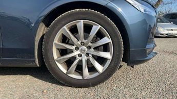 Volvo V90 2.0 T4 Momentum Plus 5dr Geartronic