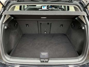 Volkswagen Golf 1.5 eTSI 150 Style 5dr DSG