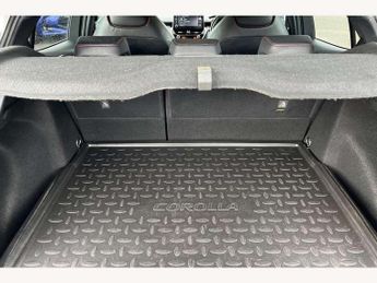 Toyota Corolla 2.0 VVT-i Hybrid Excel 5dr CVT