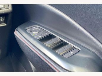 Lexus Lbx 1.5 Premium Plus 5dr E-CVT