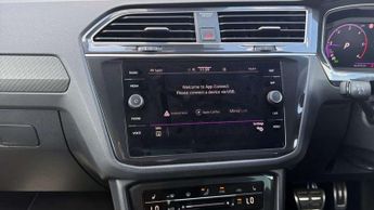 Volkswagen Tiguan 2.0 TDI R-Line 5dr DSG