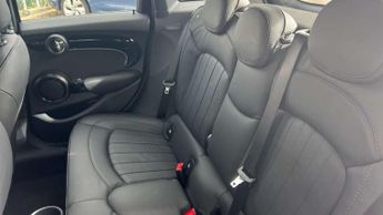 MINI Hatchback 5dr 1.5 Cooper Exclusive 5dr Auto