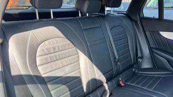 Mercedes-Benz GLC GLC 300d 4Matic AMG Line Premium 5dr 9G-Tronic