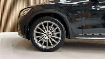 Mercedes-Benz GLC GLC 300d 4Matic AMG Line Premium 5dr 9G-Tronic