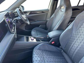 Volkswagen Tiguan 2.0 TDI R-Line 5dr DSG