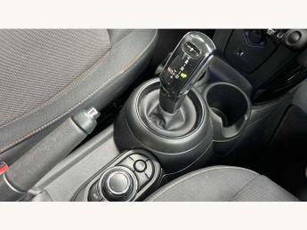 MINI Hatchback 1.5 Cooper Classic 3dr Auto