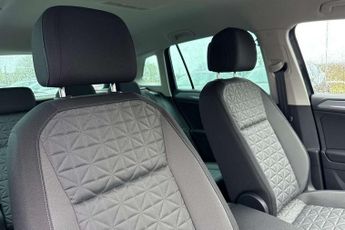 Volkswagen Tiguan 1.4 TSI eHybrid Life 5dr DSG