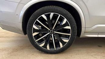 Volvo XC90 2.0 B5P Ultra Dark 5dr AWD Geartronic