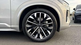 Volvo XC90 2.0 B5P Ultra Dark 5dr AWD Geartronic