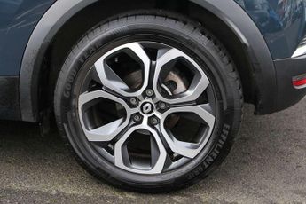 Renault Captur 1.6 E-Tech full hybrid 145 Techno 5dr Auto