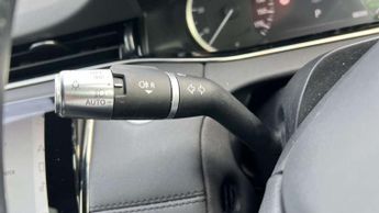 Land Rover Range Rover Evoque 1.5 P300e R-Dynamic SE 5dr Auto