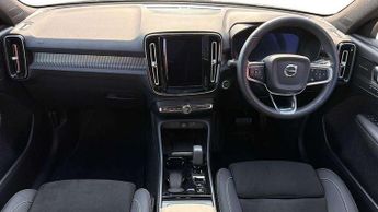 Volvo XC40 2.0 B3P Ultimate Dark 5dr Auto