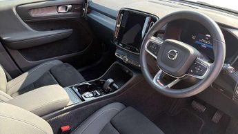 Volvo XC40 2.0 B3P Ultimate Dark 5dr Auto
