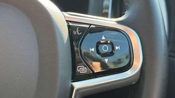 Volvo XC60 2.0 B4D Plus Dark 5dr AWD Geartronic