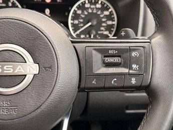 Nissan Qashqai 1.3 DiG-T MH 158 Acenta Premium 5dr Xtronic