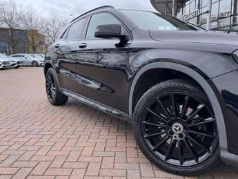 Mercedes-Benz GLA GLA 220d 4Matic AMG Line Premium 5dr Auto