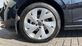 Volkswagen Golf 1.5 eTSI 150 Style 5dr DSG